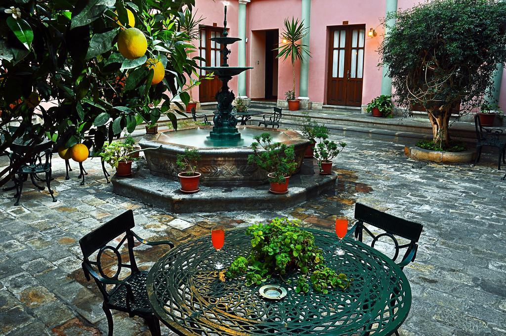 Capital Plaza Hotel Sucre Buitenkant foto