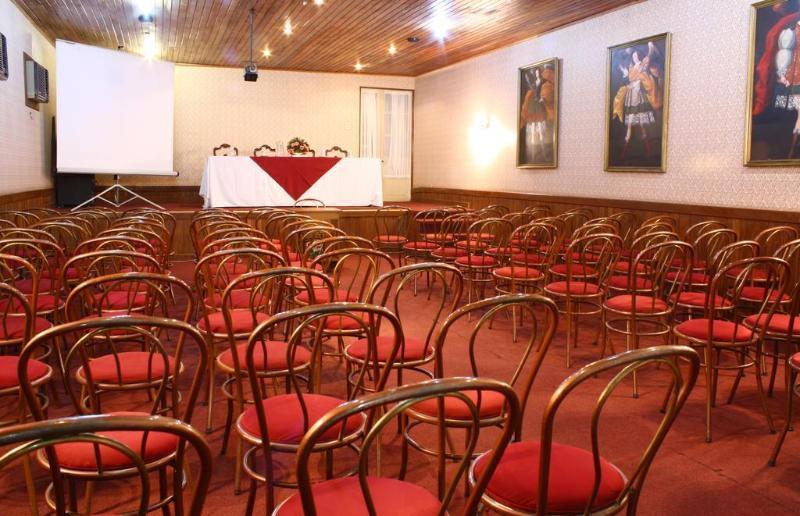 Capital Plaza Hotel Sucre Buitenkant foto